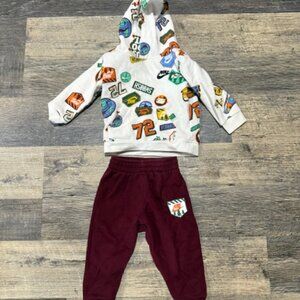 Nike 6-12 Months Sweatshirt and Sweatpants Set